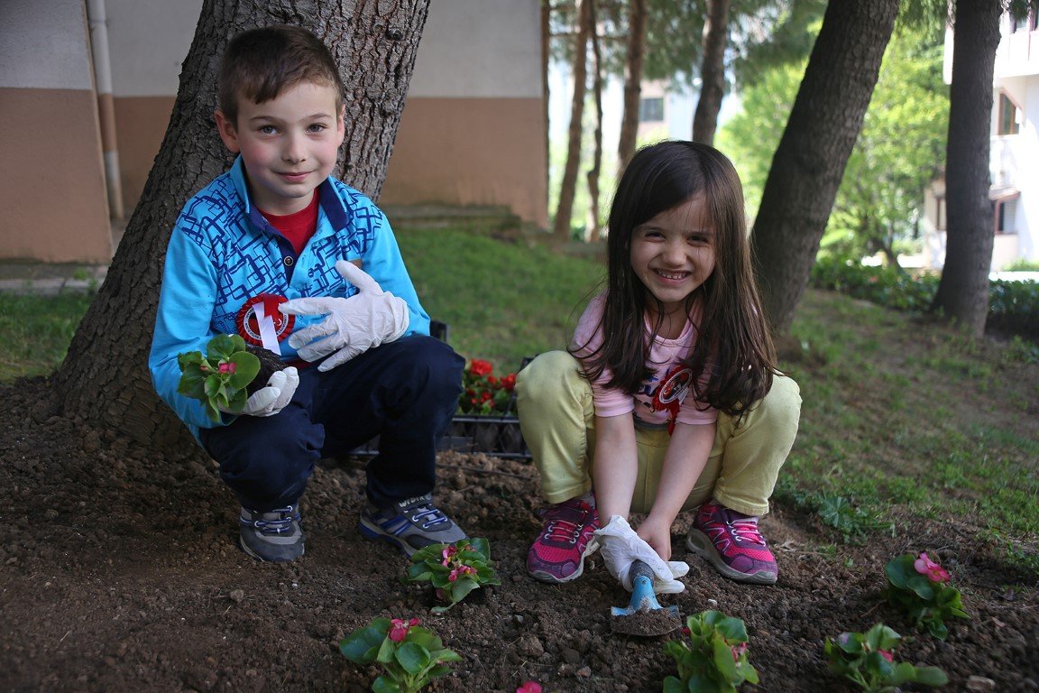 Çöpler Çiçek Olsun
