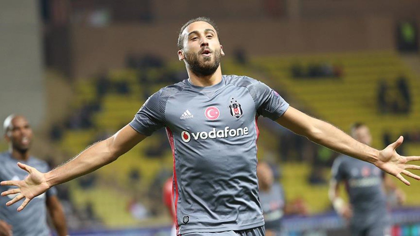 Türk futbolunun İngiltere’deki yeni elçisi Cenk Tosun