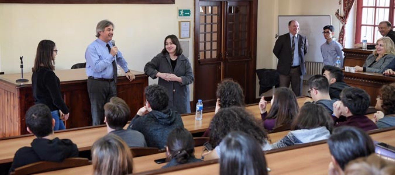 Başkan Demircan, Galatasaray Lisesi öğrencileriyle buluştu