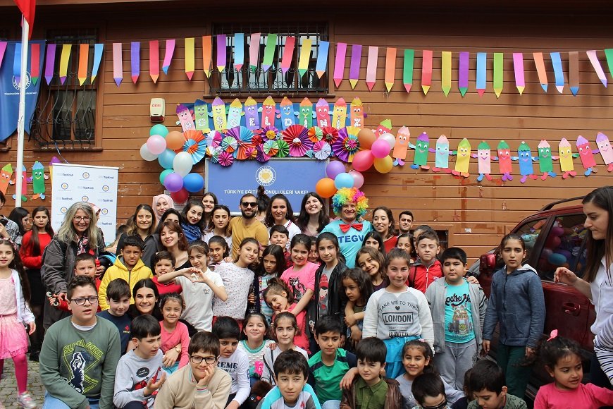 Çocuk Gazetesi Renkli Kalemler Yayına Başladı