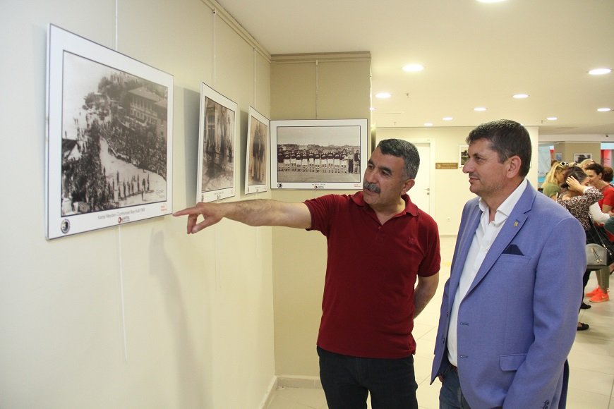 Kartal’da Yıl Sonu Fotoğraf Sergisi Açıldı
