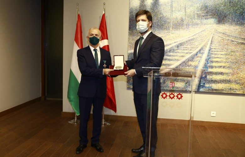 dr. erdal şalikoğlu