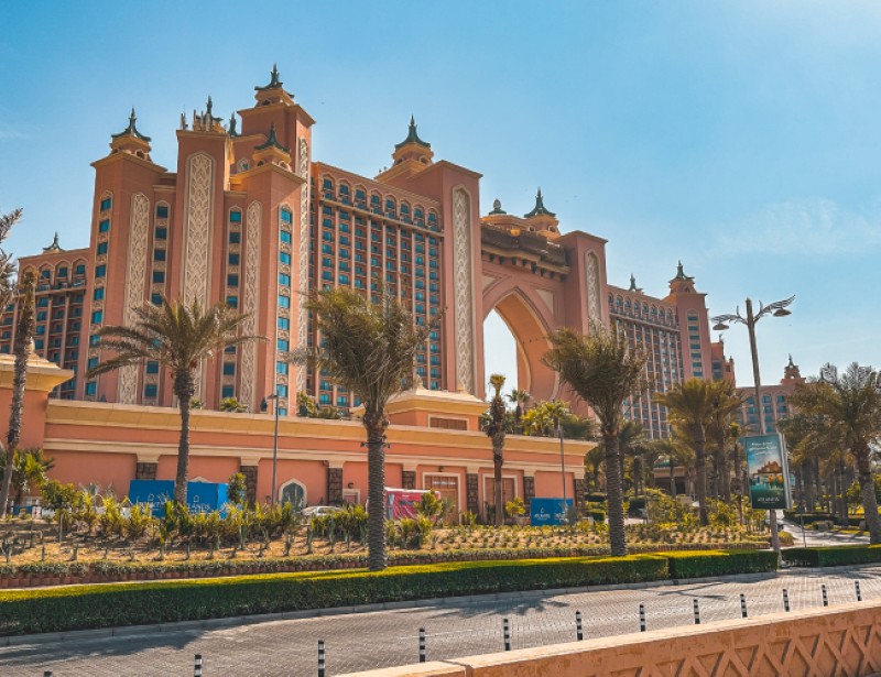 Yedi Emirlik Hükümdarlarının Rezidansları: Tarih ve Günümüz