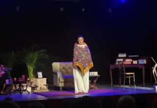 İclal Aydın “Ama Değil, Rağmen” ile Sahnede