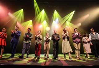 “Güneşin Oğlu”  Dakikalarca Ayakta Alkışlandı!