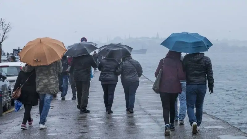 İstanbul’a Soğuk ve Sağanak Uyarısı