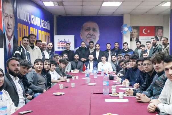 “AK Gençlik Beyoğlu” ilk mahalle yönetim kurulu toplantısını yaptı