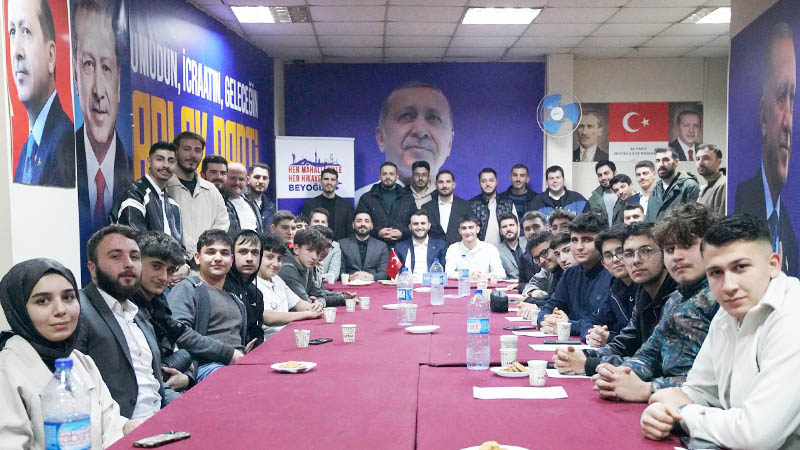 “AK Gençlik Beyoğlu” ilk mahalle yönetim kurulu toplantısını yaptı