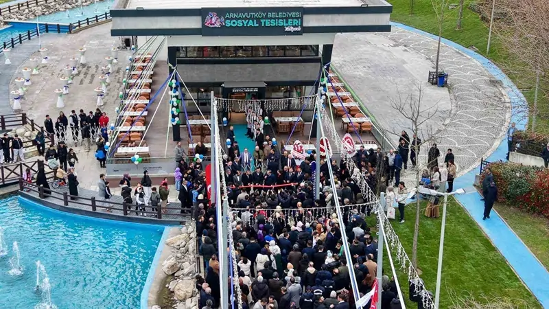 Arnavutköy’de 3 yeni hizmet binası açıldı, Yaşam Merkezi’nin temelleri atıldı