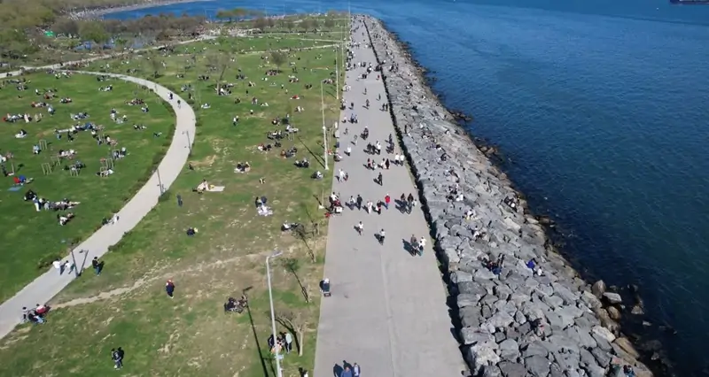 Havalar ısındı, Avcılarlılar sahile akın etti