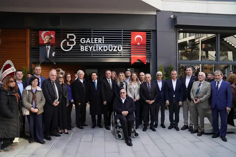 ‘Yolu Trabzon’dan Geçen Sanatçılar’ sergisinin 5’inci adresi Beylikdüzü oldu