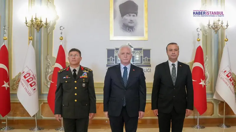 İstanbul Valiliği’nde protokol bayramlaşması