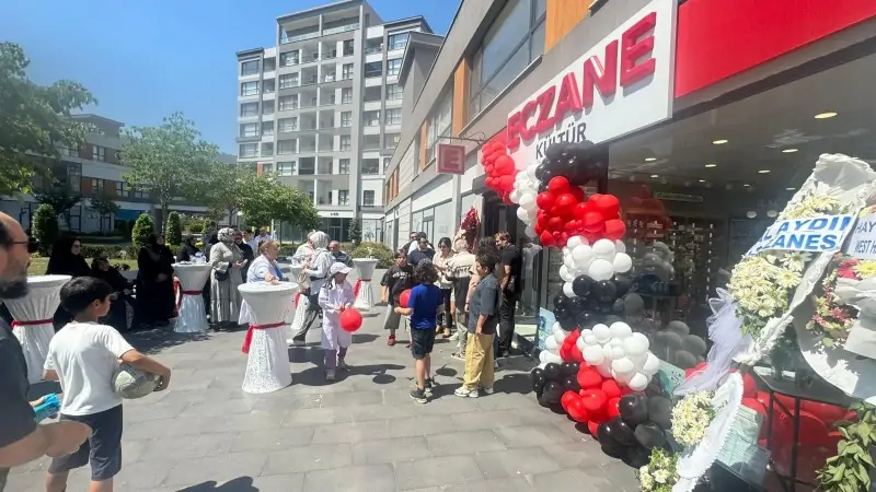 Oğuz Özyaral Eczane Kültür