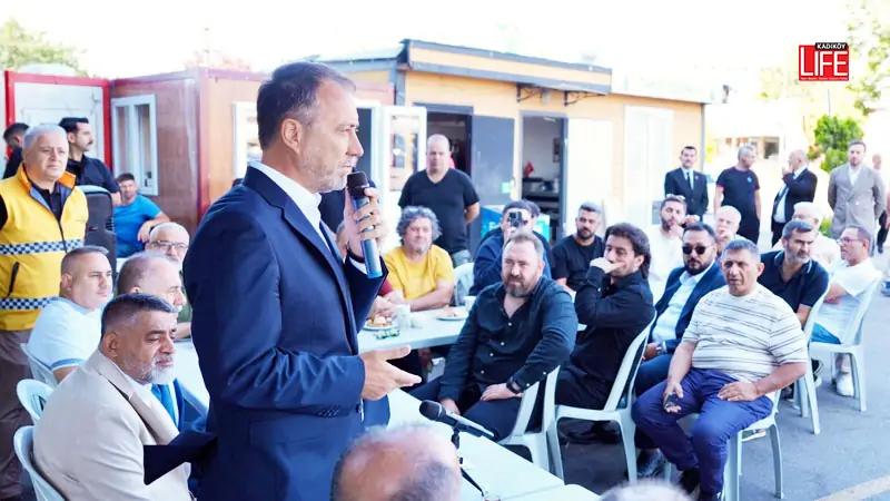 MHP Kadıköy’de taksici esnafı ve muhtarla buluştu  